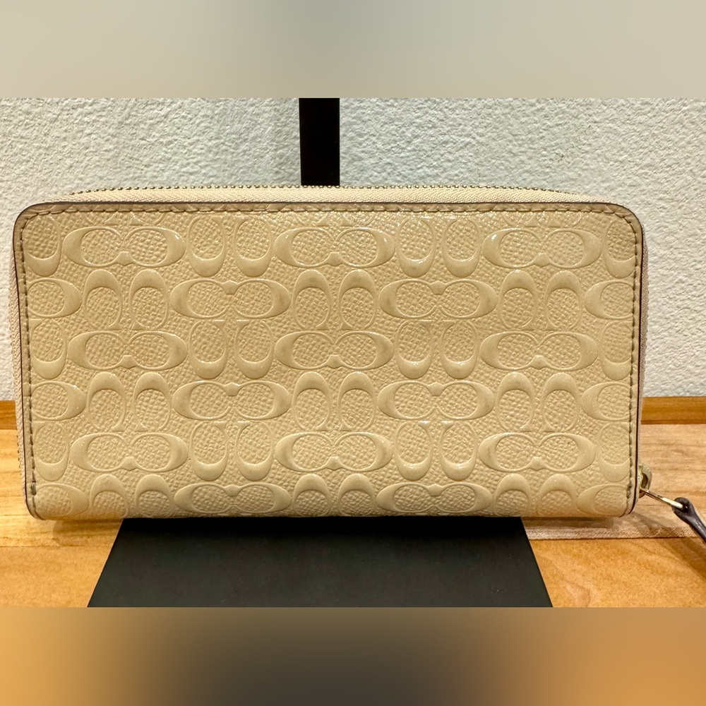 Coach Debossed Accordion Zip Around Wallet - Picture 3 of 6